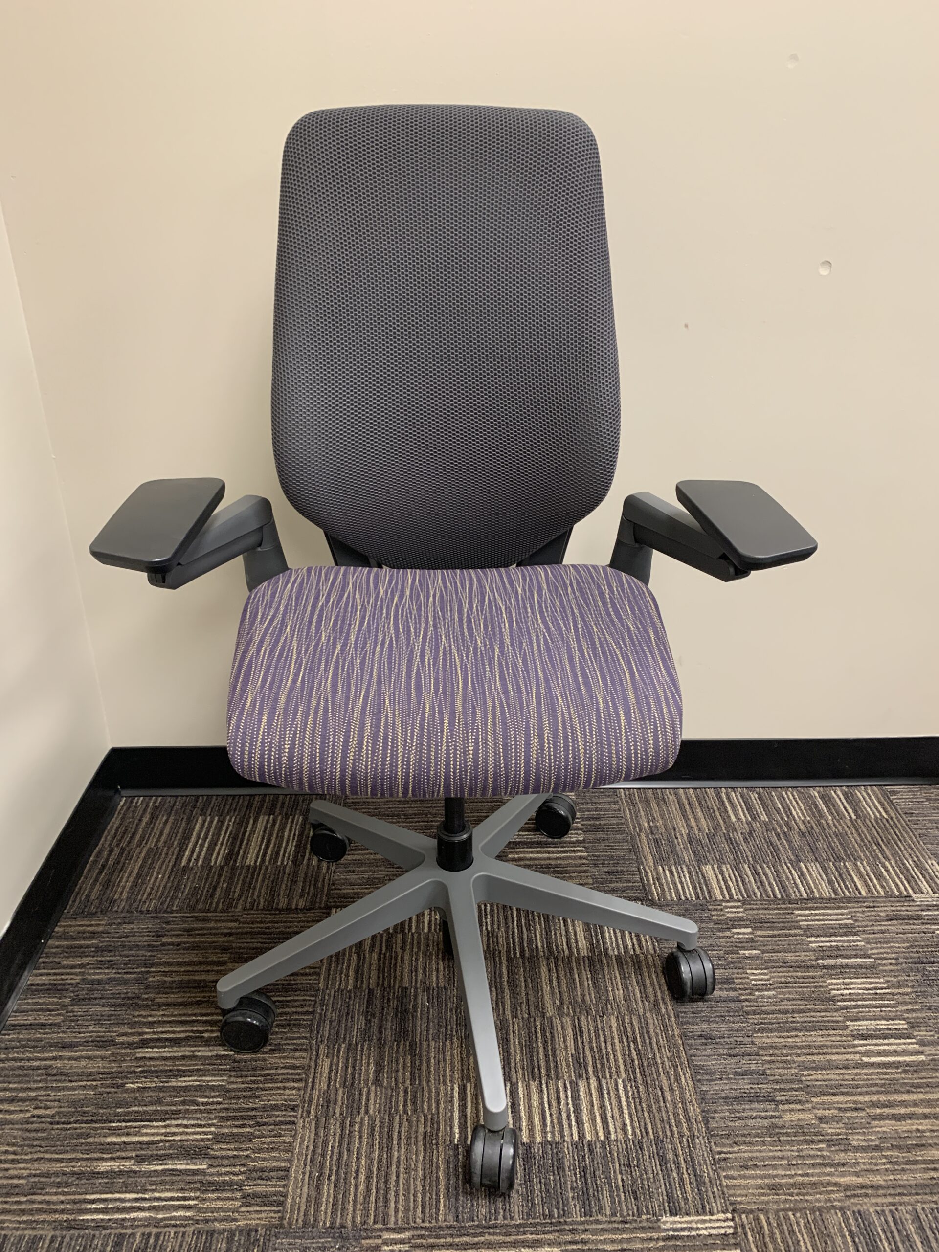 Used Steelcase Gesture Desk Chair - Office Furniture Resources
