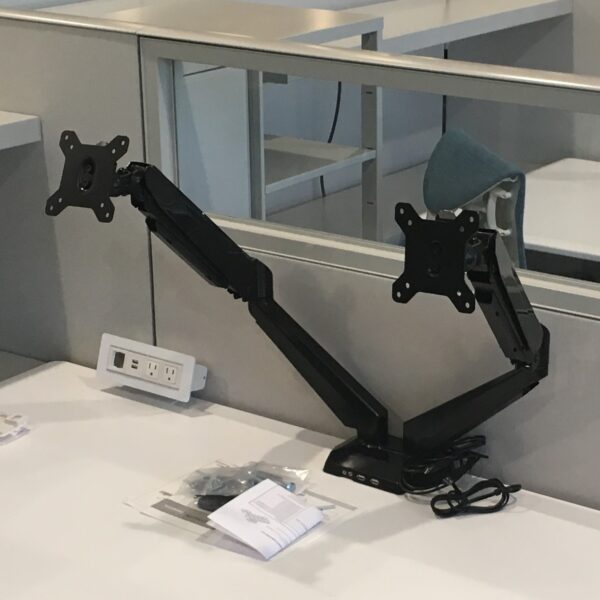 Monitor arm example (2)