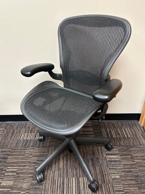 Aeron B Desk Chair