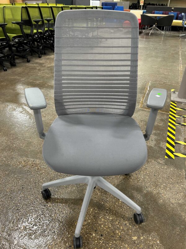 Used Grey AIS Bolton Computer Chair