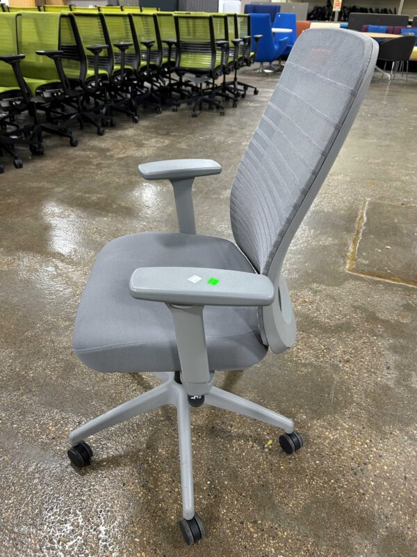 Used Grey AIS Bolton Computer Chair - Image 3