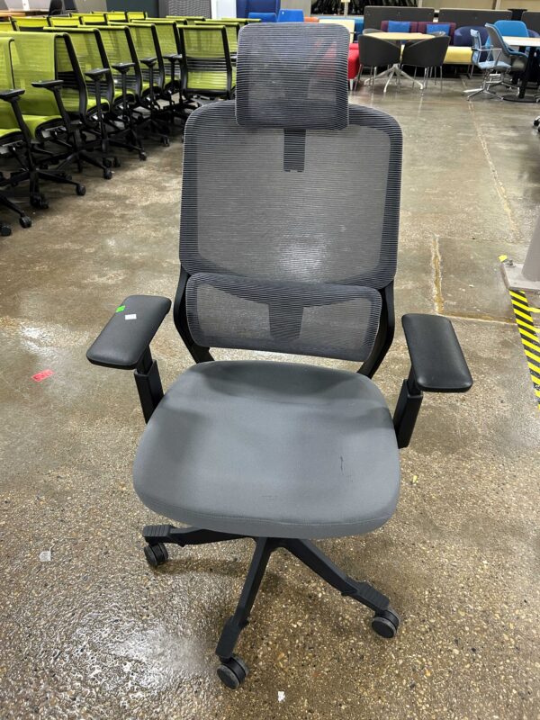 Used Mesh Back Computer Chair with Headrest