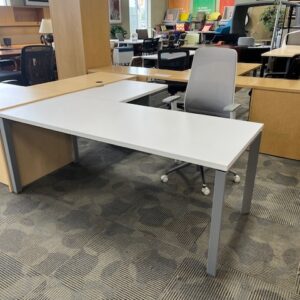 White L Shape Desk