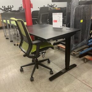 Uplift Standing Desk