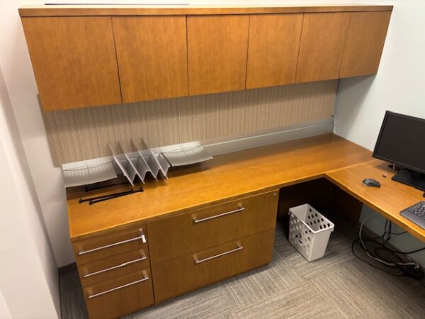 Used Gunlocke U Shape Desk with closed overhead storage - Image 5