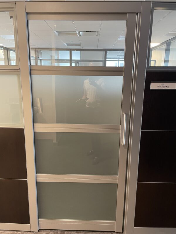 Used Steelcase Glass Silding Door Brown Cubicle - Image 3