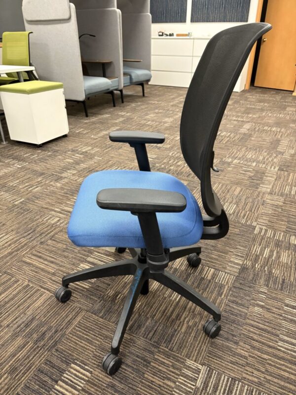 Used Allsteel Access Desk Chair - Image 3