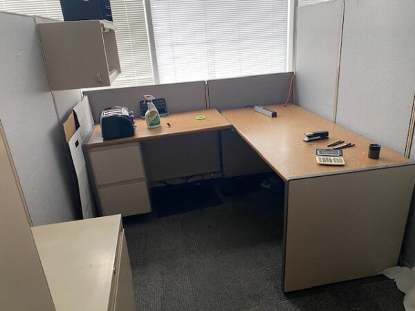 Steelcase 9000 L Shape Desk