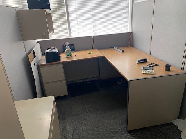 Steelcase 9000 L Shape Desk