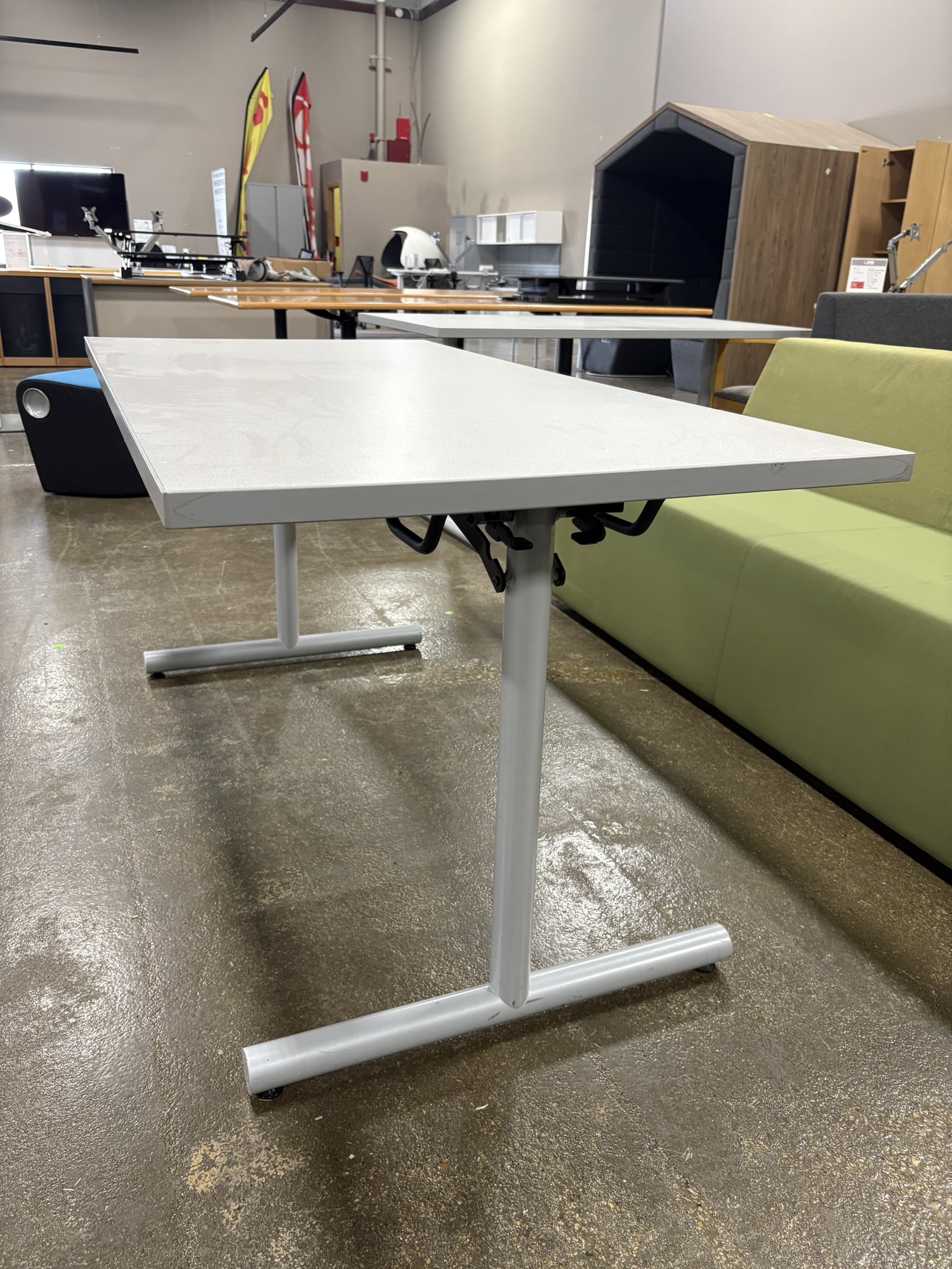 Used 30"x60" Rectangular Table in White - Image 5