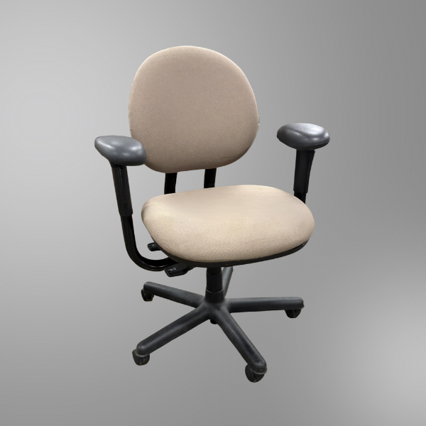 Used Steelcase Criterion Desk Chair available now and in large quantities at Office Furniture Resources, a Midwest leader in office furniture dealerships.