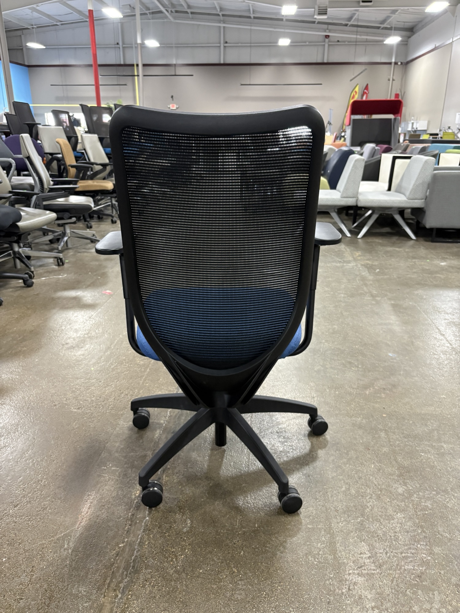 Used Hon Nucleus Ergonomic Mesh Desk Chair - Image 3