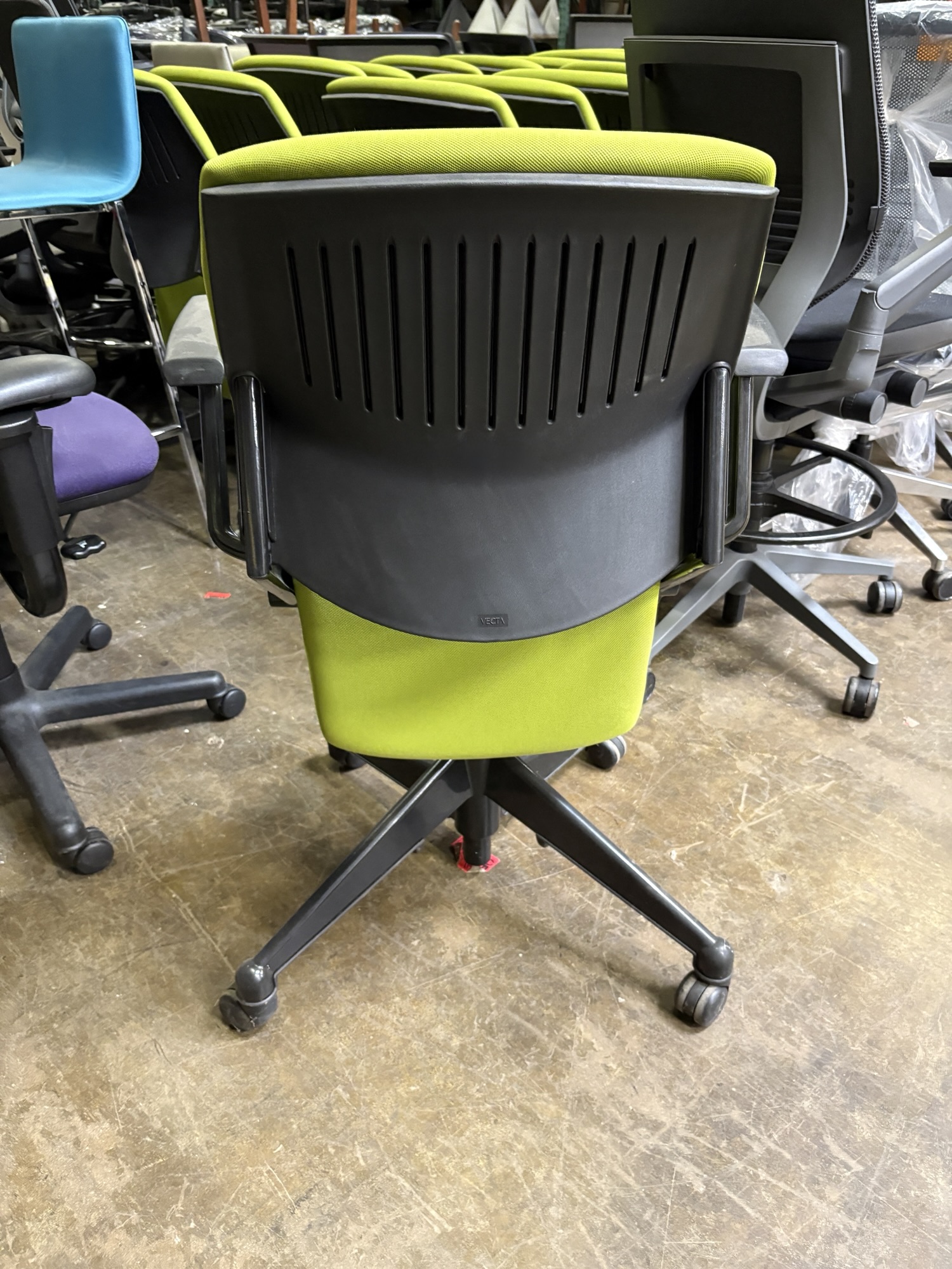 Used Vecta Kart Nesting Chair in Green - Image 4