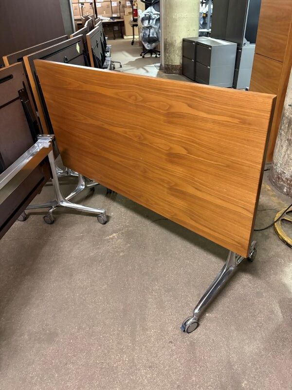 Used 30x60 Flip and Nest table - Image 3