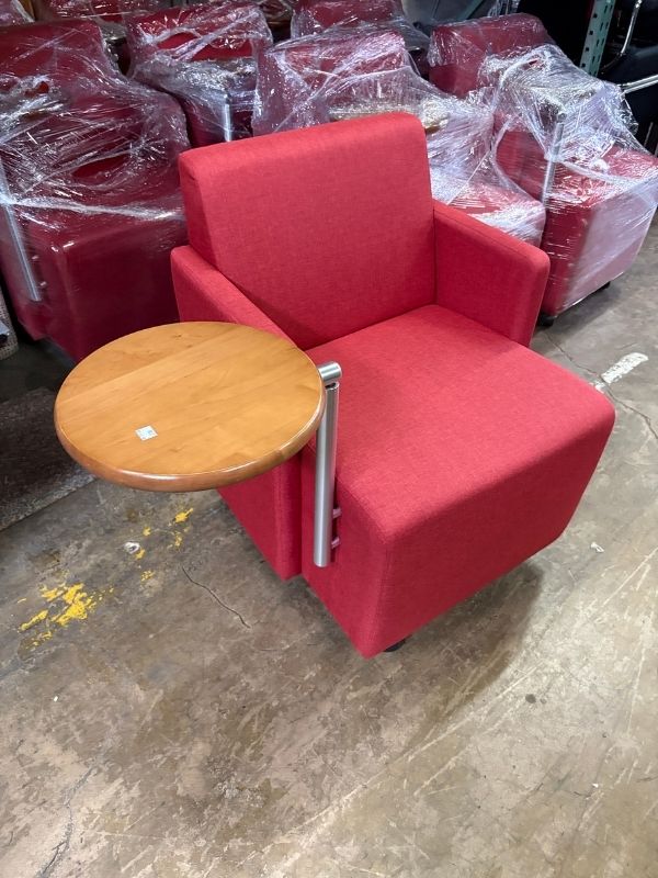 Used Gunlocke Roundabout Mobile Club Chair with 360 Tablet - Image 5