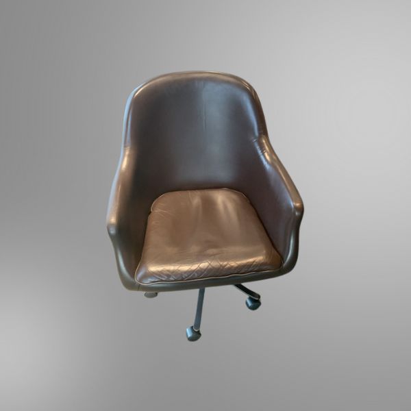 Used Nicos Zographos Alpha Bucket Executive Chair
