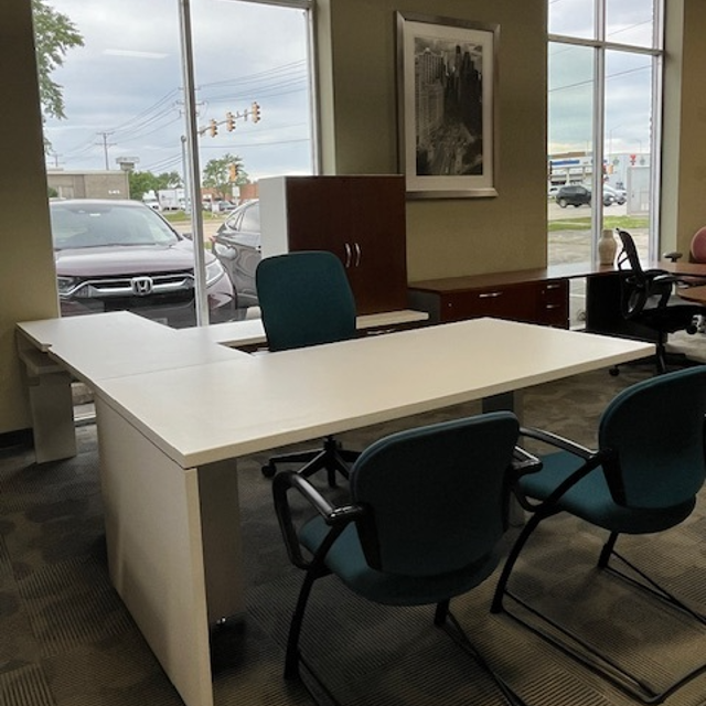 Image of a u shaped office desk